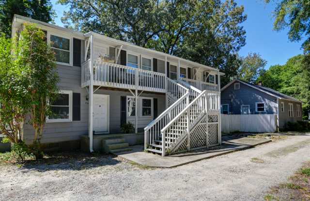 Just 8 Minutes from USC – Charming 2 Bedroom Home with Covered Front Porch! photos photos