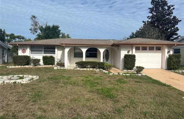 7825 CAYUGA DRIVE photos photos