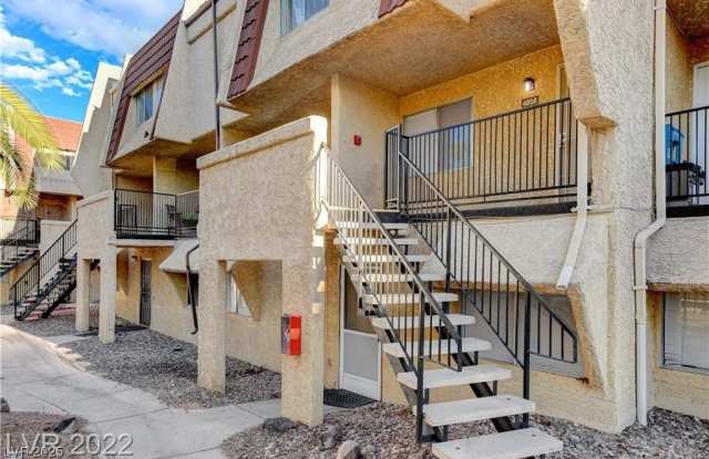 1303 Darlene Way photos photos