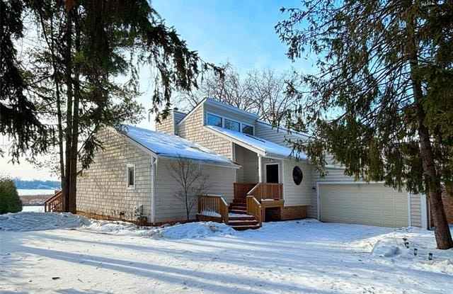 1825 Long Pointe Drive photos photos