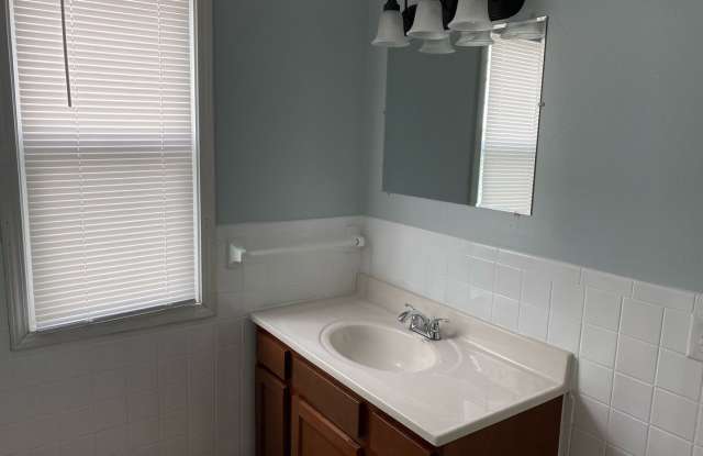 Aldrich Apartments | Near I-94 & Theodore Wirth Gallery 3