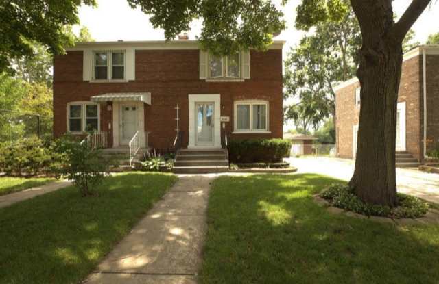 5157 S 63rd Place Gallery 1