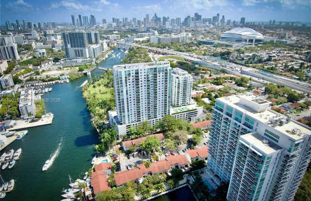 1901 NW S River Dr photos photos