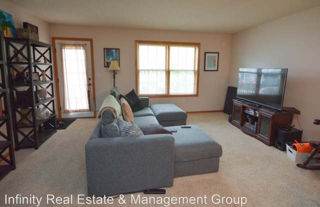 3029 Venice Ln NW Gallery 4