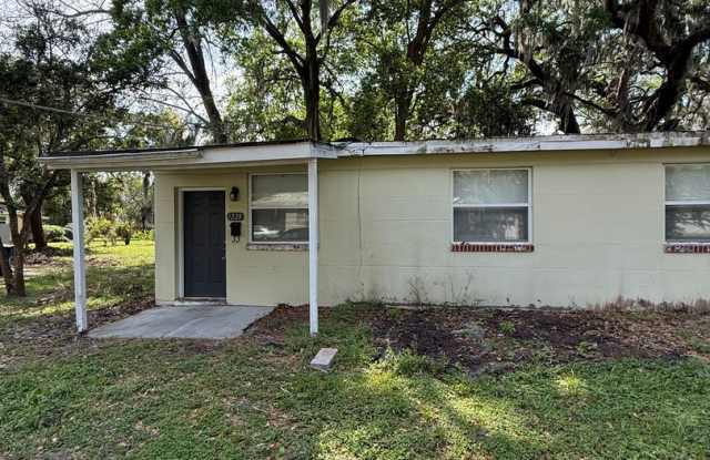 Charming 2-Bedroom Home — Available Now at 1228 Riverbank Court, Jacksonville, FL photos photos