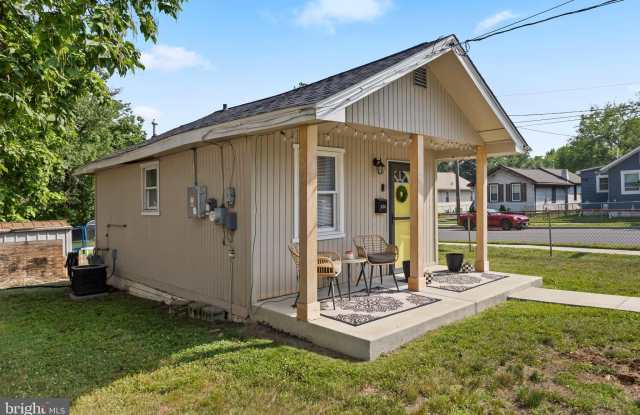325 W EVERGREEN Avenue Gallery 2