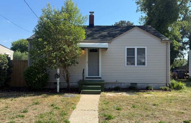 739 Waukesha Ave photos photos