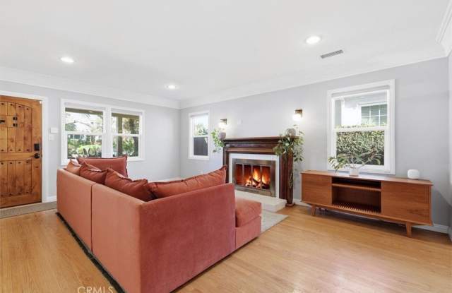 4312 W 59th Street photos photos