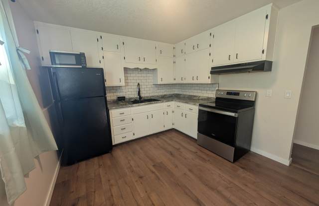 1192 SW Hillsdale Street - 4 Gallery 4