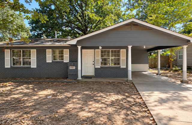 3-Bedroom, 1.5-Bath Home in Little Rock **Coming Soon Gallery 1