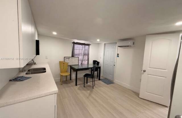 15841 NW 18th Pl photos photos