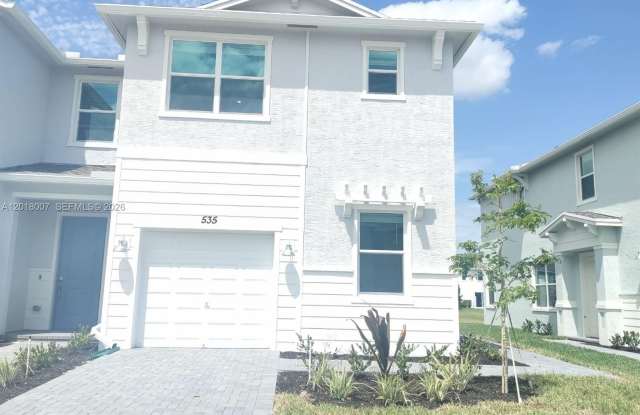 535 SE Rivergrass St photos photos 535 SE Rivergrass St photos photos