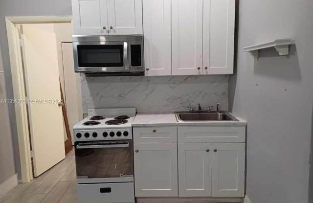 85 NW 46th St photos photos