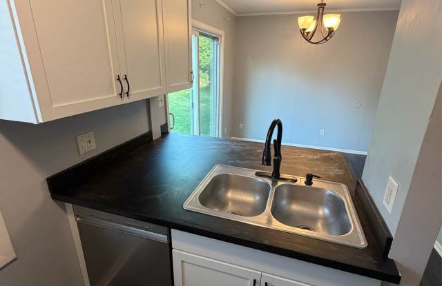 306 West Vermontville Highway Gallery 4