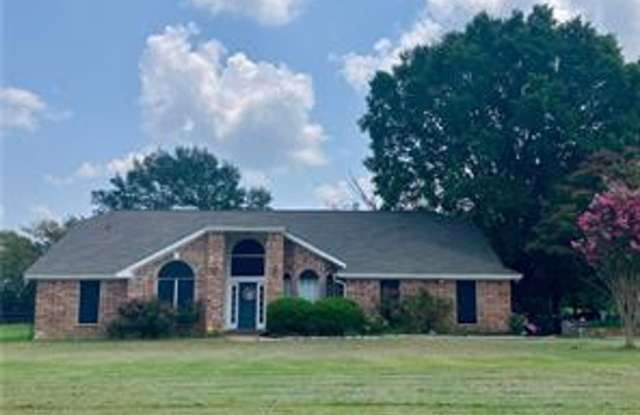 Country Living!! 3 ACRES photos photos