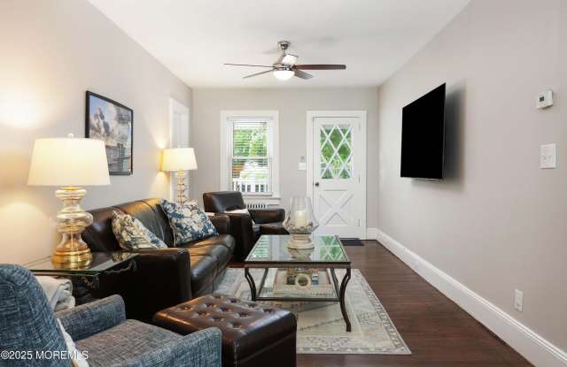 87 Avenue Of Two Rivers unit: 1 - 87 Avenue of Two Rivers, Rumson, NJ 07760
