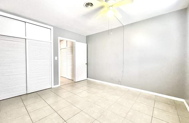 1021 Crystal Lake Drive unit: 315 photos photos