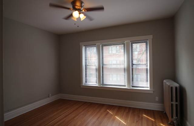 4411 N La Crosse Ave photos photos
