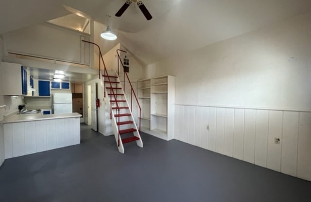 611 Pacific Ave SE - 611 Pacific Avenue Southeast, Albuquerque, NM 87102