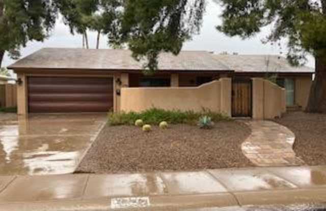 2746 E NORTH Lane Gallery 2