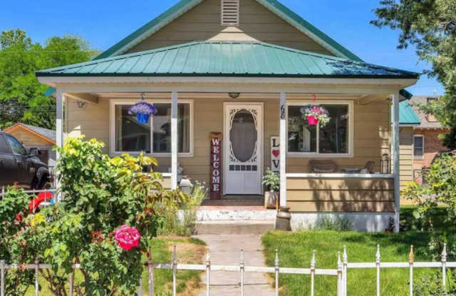 68 West Garfield Avenue - 68 West Garfield Avenue, Glenns Ferry, ID 83623