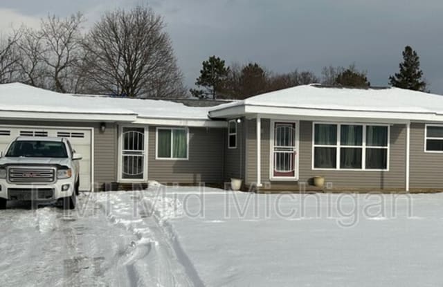 6330 Detroit St - 6330 Detroit Street, Beecher, MI 48458
