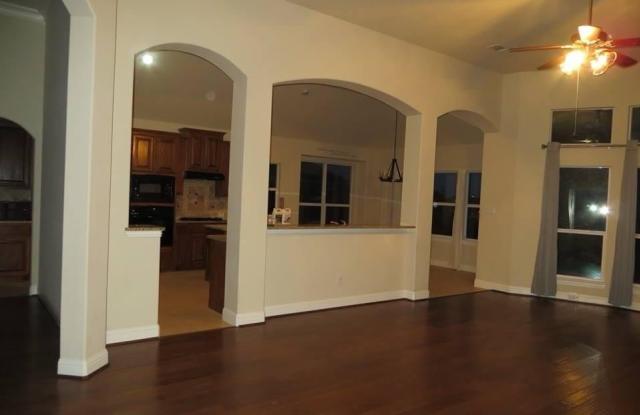 6912 shady view Court Gallery 3