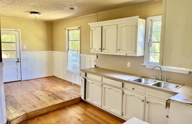 5967 Byron Avenue photos photos