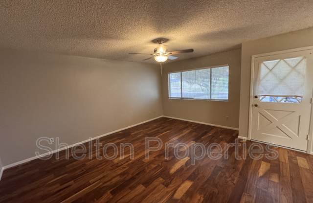 10103 N 97th Ave Apt B Gallery 4