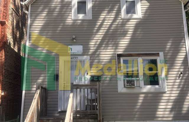 Updated 2-Bedroom Second-Floor Unit with Hardwood Floors photos photos Updated 2-Bedroom Second-Floor Unit with Hardwood Floors photos photos