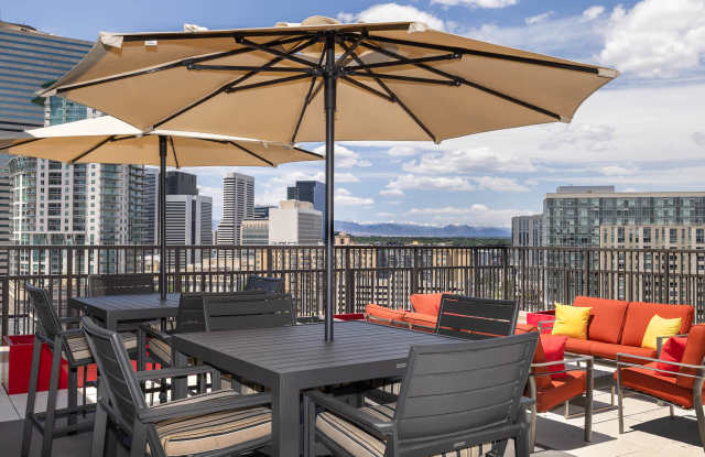 Radius Uptown Apartments Gallery 3