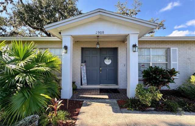 2908 FOREST Circle Gallery 4