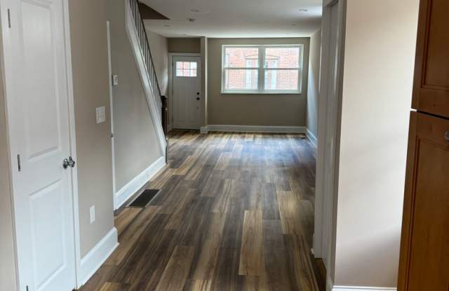 Prime South Philadelphia Townhouse Gallery 3