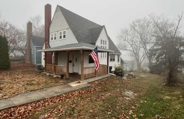 1910 Hst W 10th Street - 1910 Hst W 10th Street, Anderson, IN 46016
