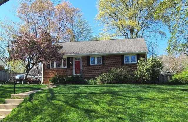 7126 SANFORD Court Gallery 1