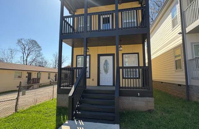 New 3 bed, 3.5 bath home across the Street from Meharry. Modern upgraded kitchen and bathrooms. Great location photos photos
