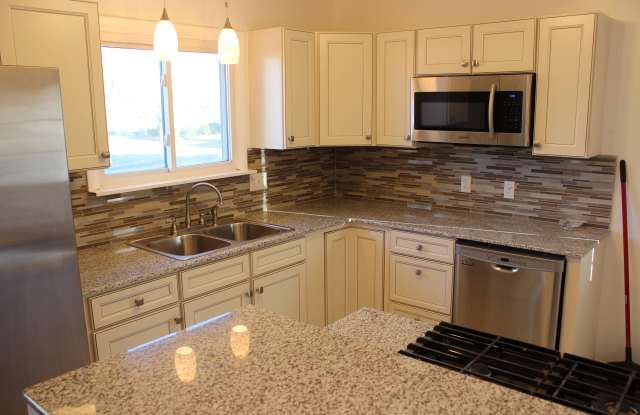 772 Southport St photos photos