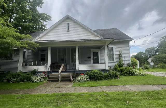 303 North Wood Street - 1/2 photos photos