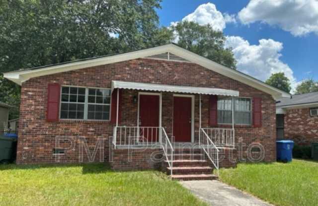 1216 Chevis St photos photos