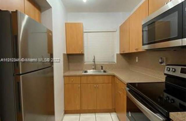 140 Royal Palm Rd photos photos