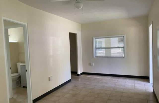 9 East Main St photos photos