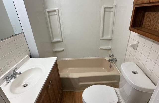 2 Bed Room 1 Bath Gallery 4