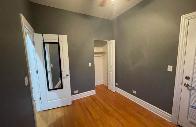 3917 W Altgeld St Gallery 4