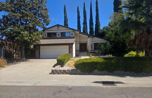 A Rosemont 4 Bdrm, 3 Bath Gallery 1