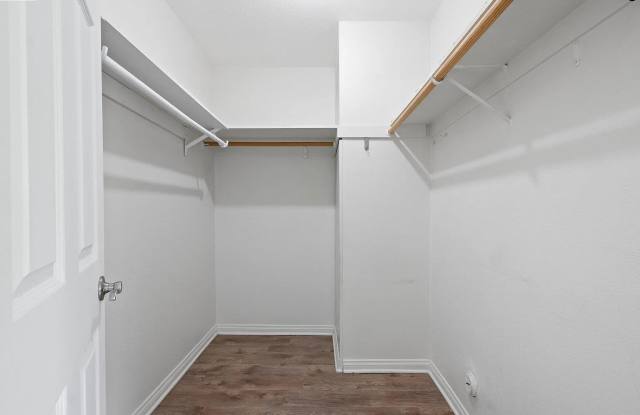 1590 Yardley St photos photos