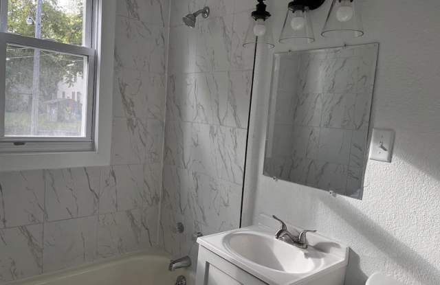 2619 North 33rd Street - 2619A photos photos 2619 North 33rd Street - 2619A photos photos