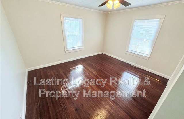 1604 Walker Place Gallery 3