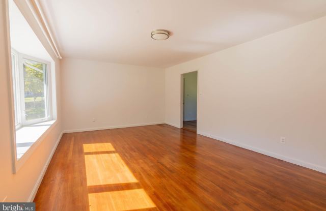 7924 E ROCKGLEN COURT Gallery 3