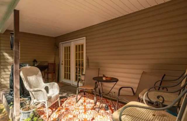 200 Arrowhead Dr. Gallery 4