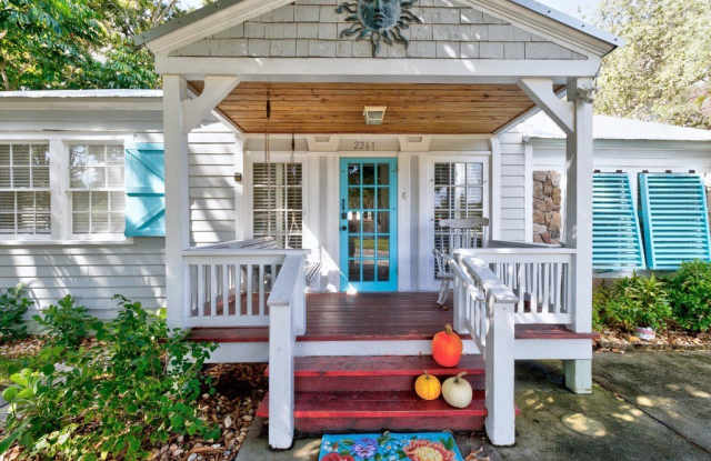 2261 17th Avenue - 2261 17th Avenue, Vero Beach, FL 32960 2261 17th Avenue - 2261 17th Avenue, Vero Beach, FL 32960